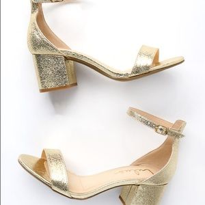 🆕 never worn Lulus Harper gold ankle heels
